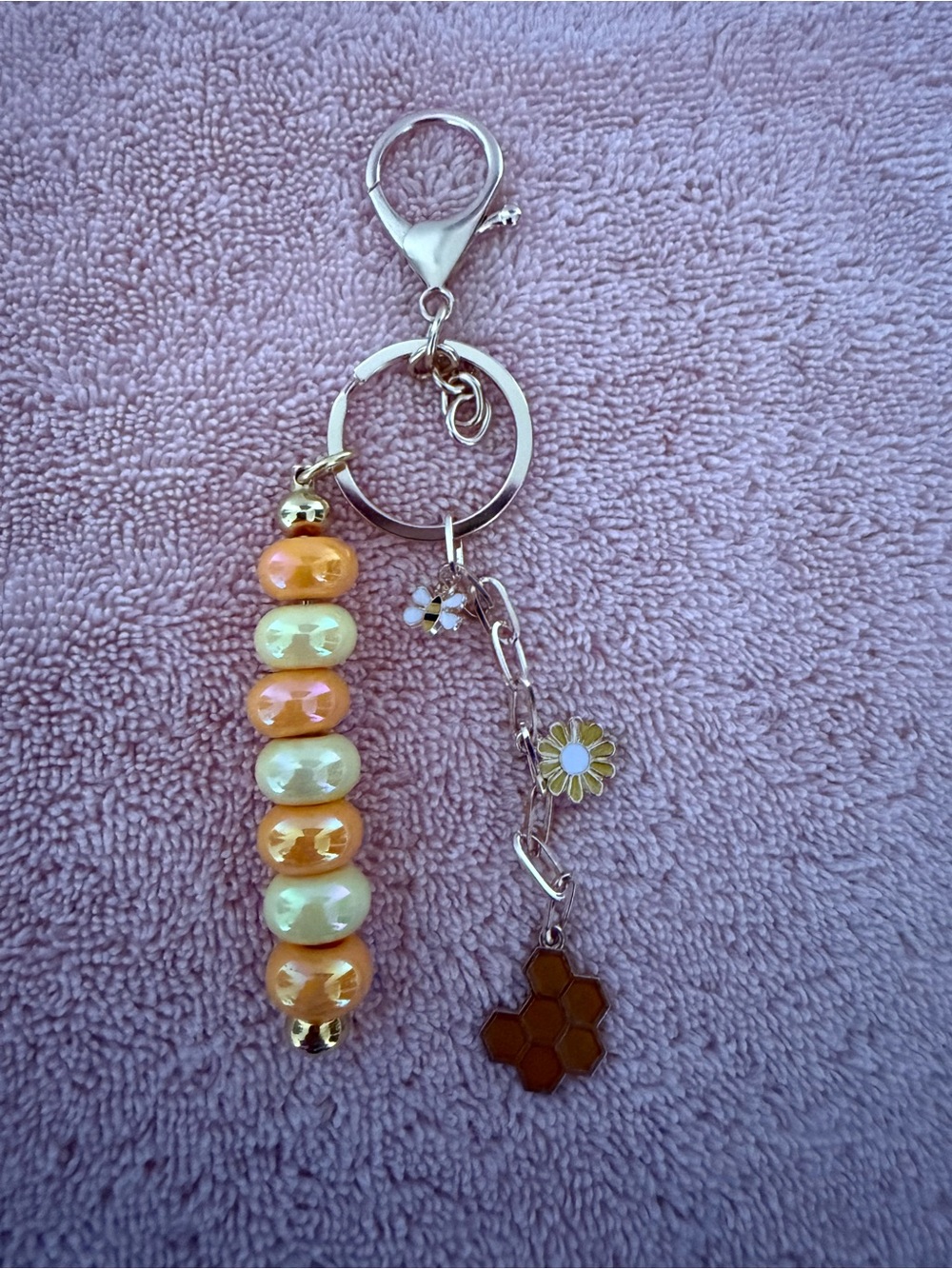 Bag Charm Handmade Bee & Honeycomb Beaded Keychain / Bag Charm | Gold Tone
